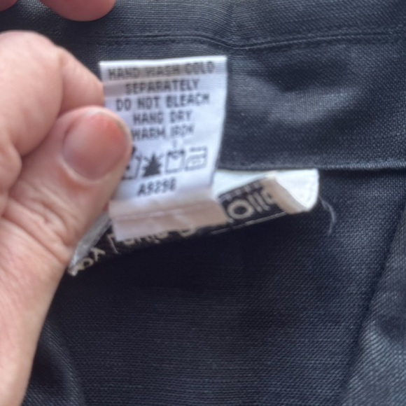 Linea Linen Black Thin Sweater Top, Top Button Closure, Long Sleeve‎ Top, Casual - Picture 3 of 4